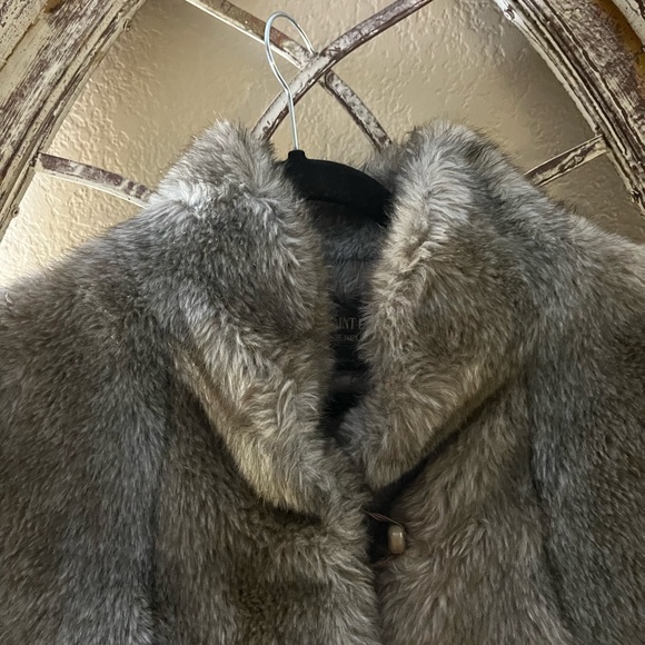 Jacques Saint Laurent Faux Fur Vintage 3/4 Coat Size Medium Color Gray. … - Picture 7 of 9